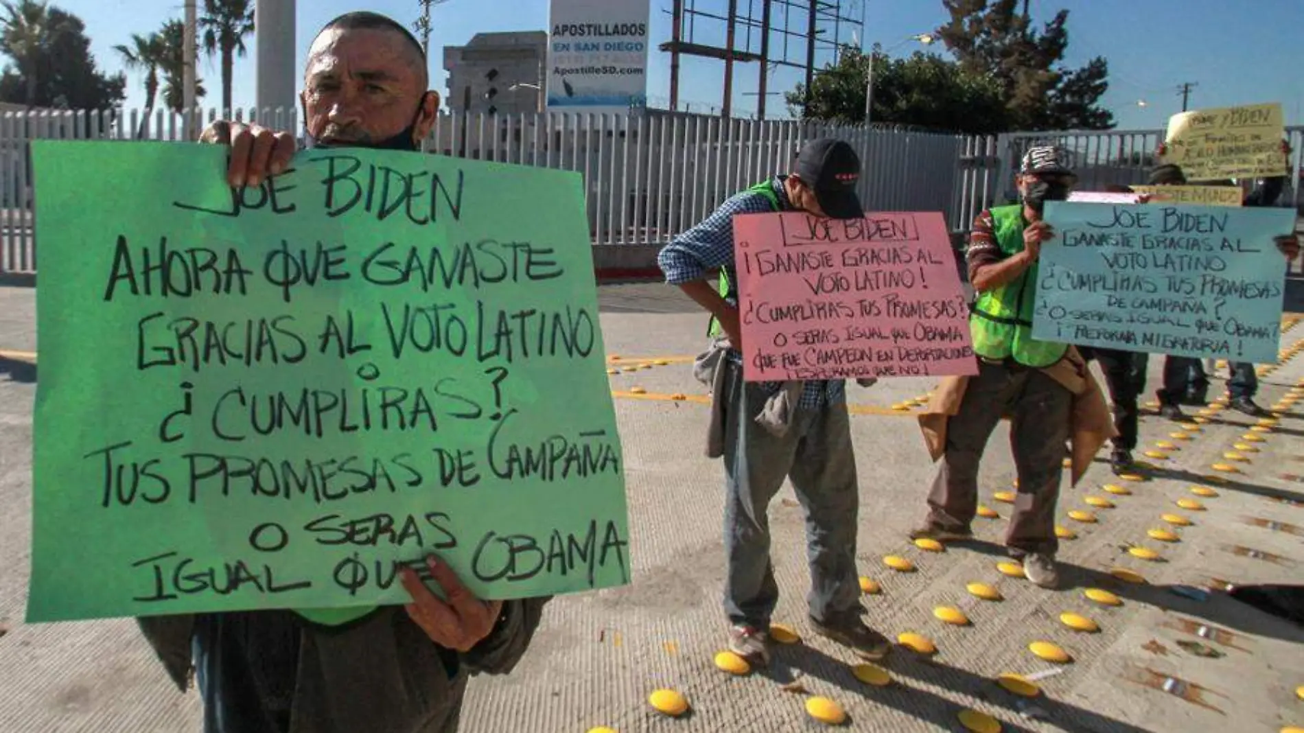 Migrantes piden a Biden